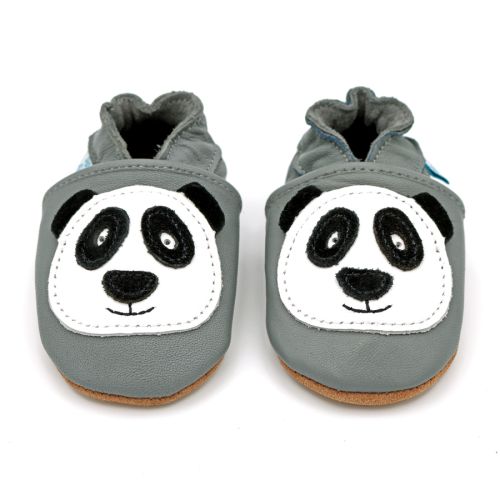 Graue Lauflernschuhe aus Leder von Dotty Fish mit weicher Sohle für Babys und Kleinkinder, für Jungen und Mädchen, mit weißem und schwarzem Pandadesign.